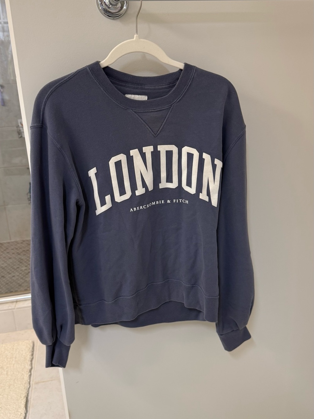 Abercrombie & Fitch Navy Blue Pullover Sweatshirt